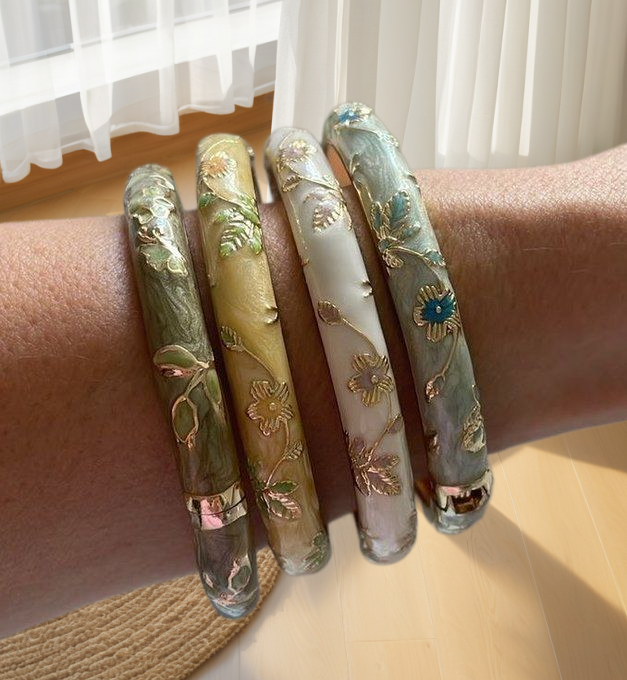 4 small floral bracelets ename - огляд і ціна Coordinates Bracelet