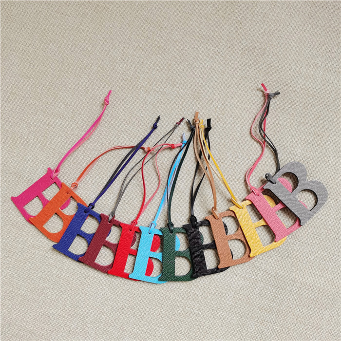 English Letter A B C D E F G A - огляд і ціна Monogram Keychain Leather