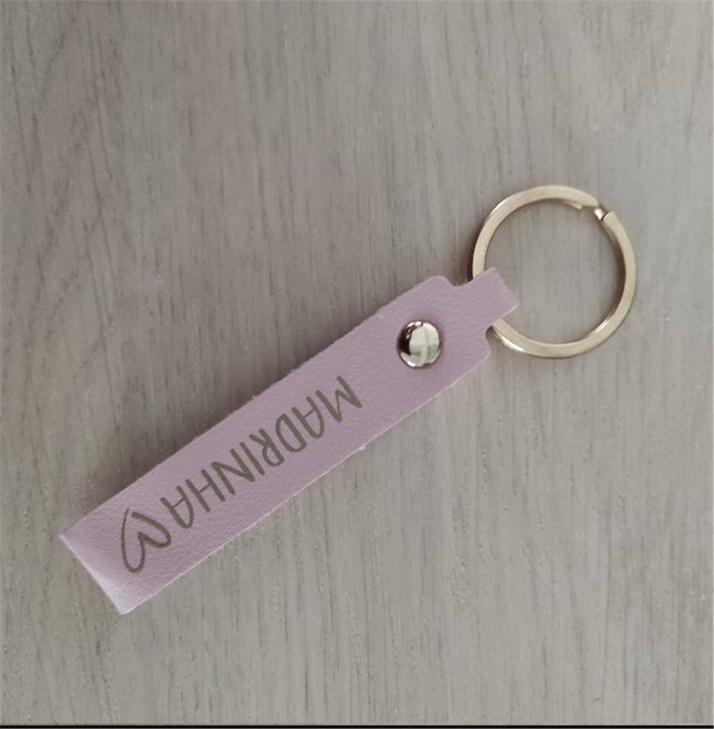 Personalized Leather Key Holde - огляд і ціна Monogram Keychain Leather