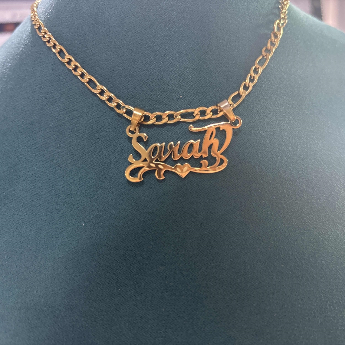 Custom Figaro Chain Heart Name - огляд і ціна Name Necklace Custom