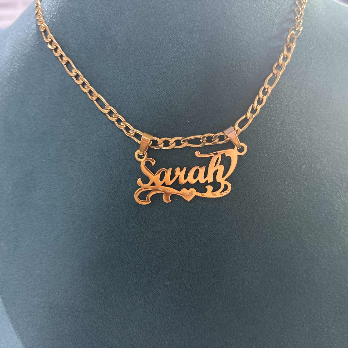 Custom Figaro Chain Heart Name - огляд і ціна Name Necklace Custom