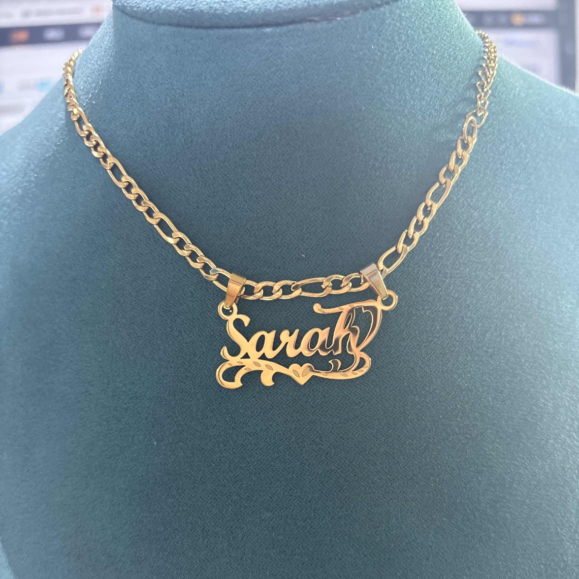 Custom Figaro Chain Heart Name - огляд і ціна Name Necklace Custom
